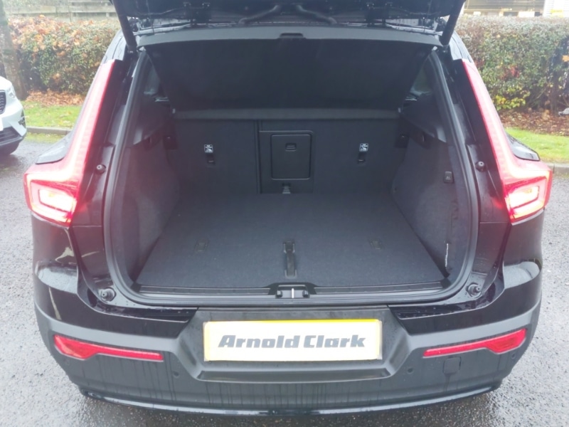 Used Volvo XC40 2025 for sale - 76955093: Photo 8