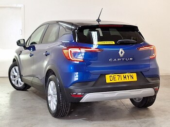 Used Renault Captur 2021 for sale - 76269509: Photo 3