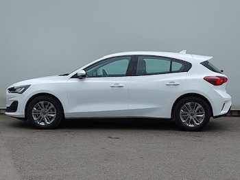 Used Ford Focus 2023 for sale - 76404329: Photo