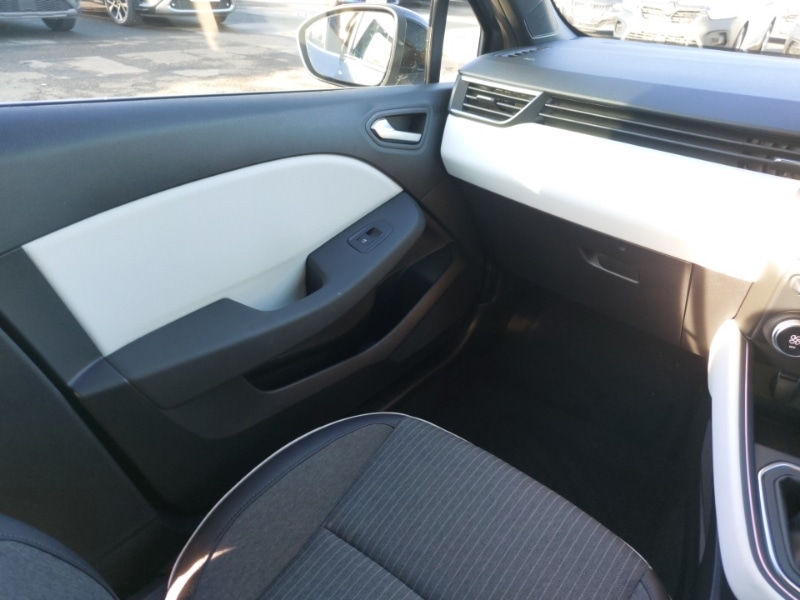 Used Renault Clio 2022 for sale - 76407913: Photo 10