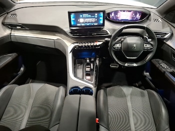 Used Peugeot 5008 2024 for sale - 77708195: Photo