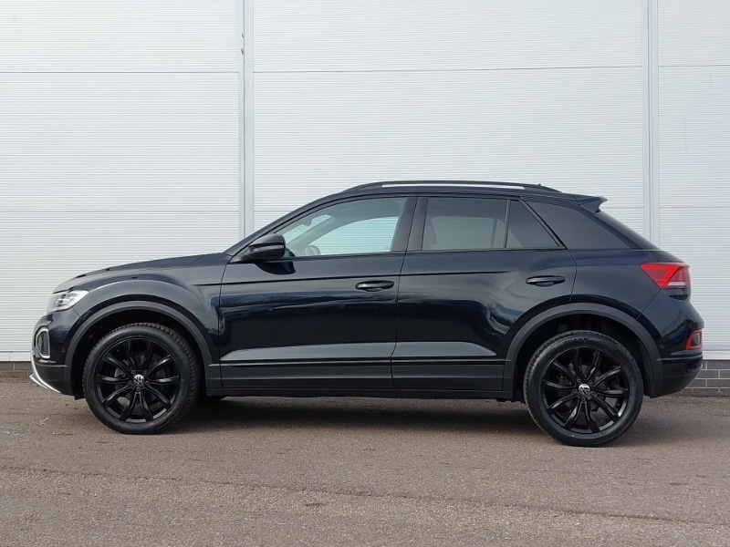 Used Volkswagen T-Roc 2023 for sale - 77999011: Photo 4