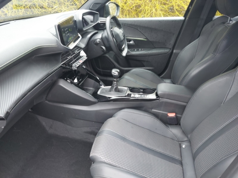 Used Peugeot 2008 2021 for sale - 78093142: Photo 5