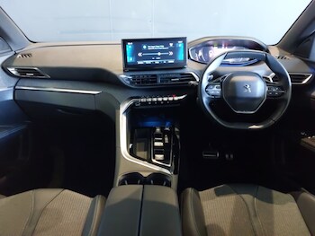 Used Peugeot 3008 2023 for sale - 77240880: Photo