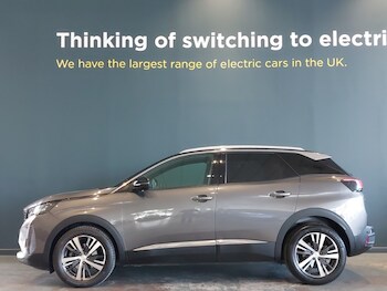 Used Peugeot 3008 2023 for sale - 77240880: Photo