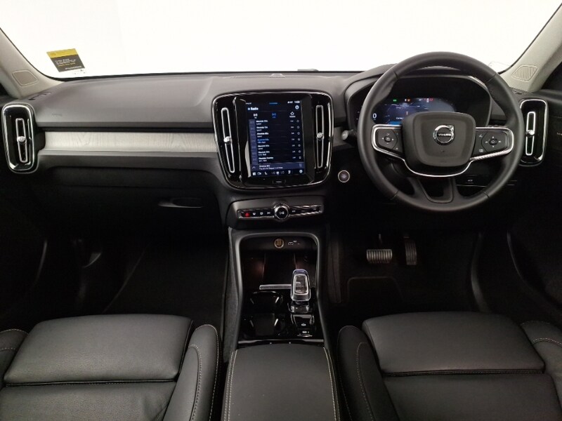Used Volvo XC40 2024 for sale - 77209782: Photo 2