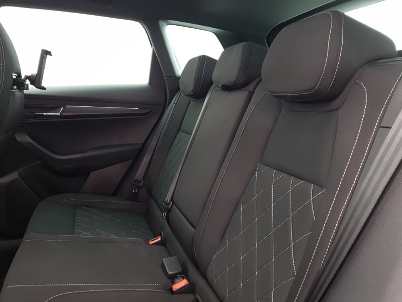 Used Skoda Karoq 2024 for sale - 76726536: Photo 6