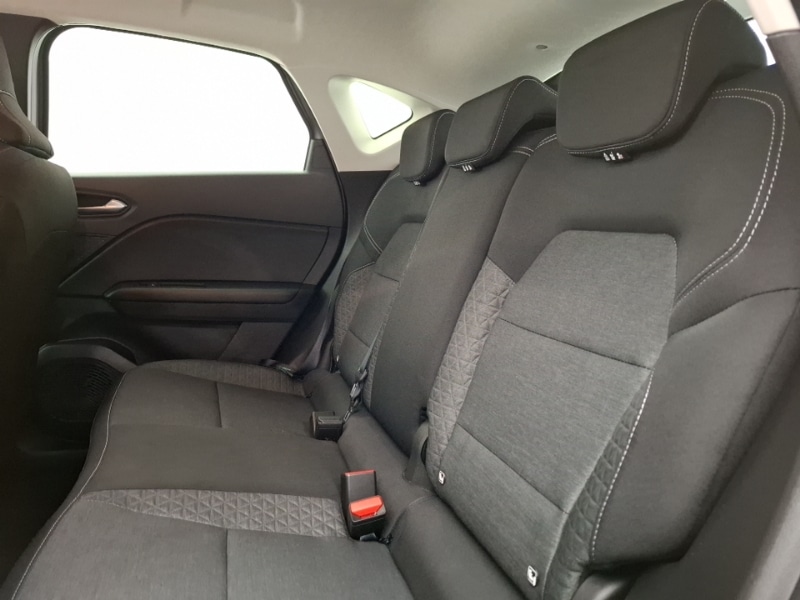 Used Renault Captur 2023 for sale - 77874704: Photo 6