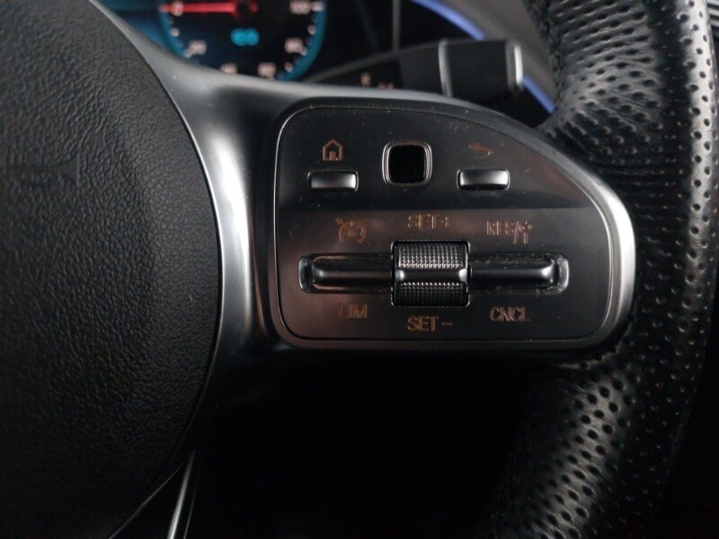 Used Mercedes-Benz EQC 2020 for sale - 77818645: Photo 11