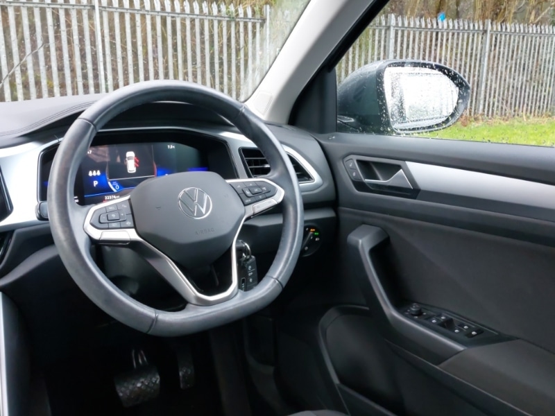 Used Volkswagen T-Roc 2023 for sale - 77657256: Photo 10