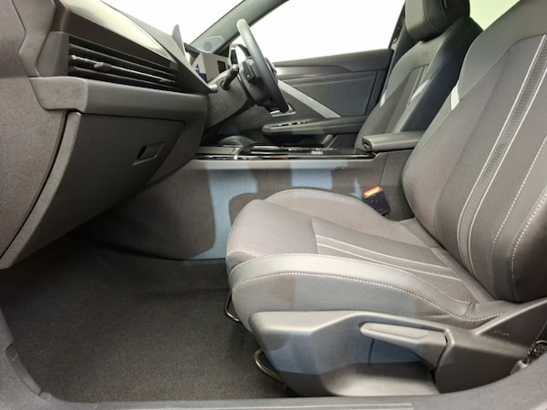 Used Vauxhall Astra 2023 for sale - 76179164: Photo 5
