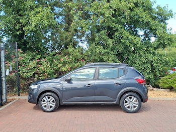 Used Dacia Sandero Stepway 2023 for sale - 79406444: Photo