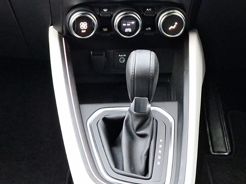 Used Renault Clio 2023 for sale - 77325855: Photo 11