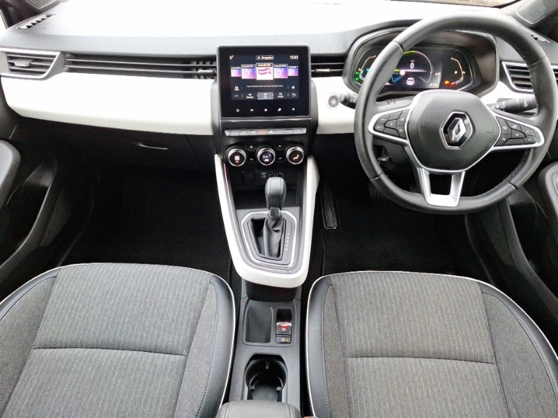 Used Renault Clio 2023 for sale - 77325855: Photo 2