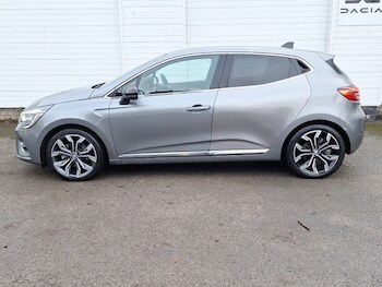 Used Renault Clio 2023 for sale - 77325855: Photo