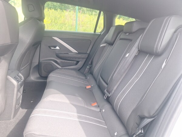 Used Vauxhall Astra 2025 for sale - 76212359: Photo 6