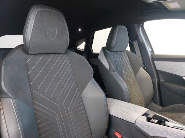 Used Peugeot 3008 2024 for sale - 76310368: Photo 12
