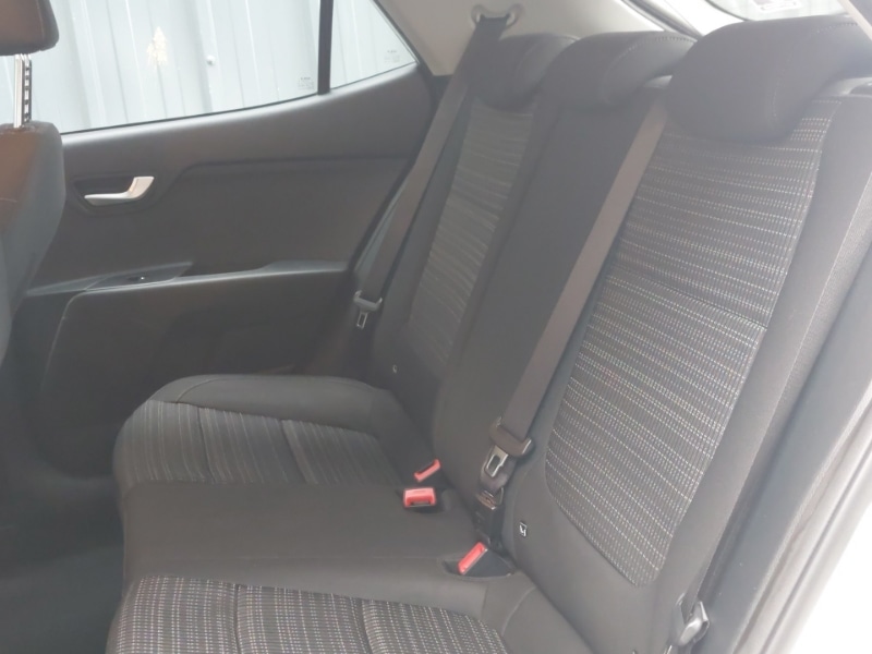 Used Kia Stonic 2023 for sale - 76404337: Photo 6