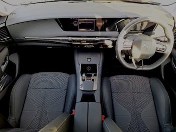 Used DS Automobiles DS 4 2025 for sale - 78014132: Photo