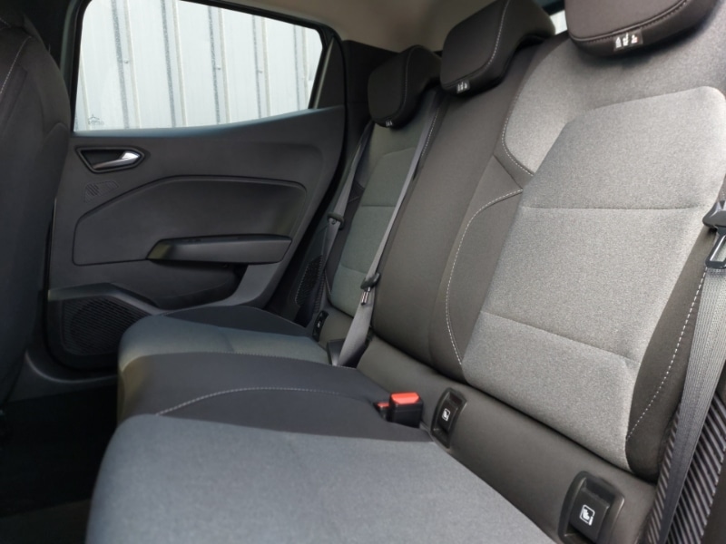 Used Renault Clio 2024 for sale - 77253455: Photo 6