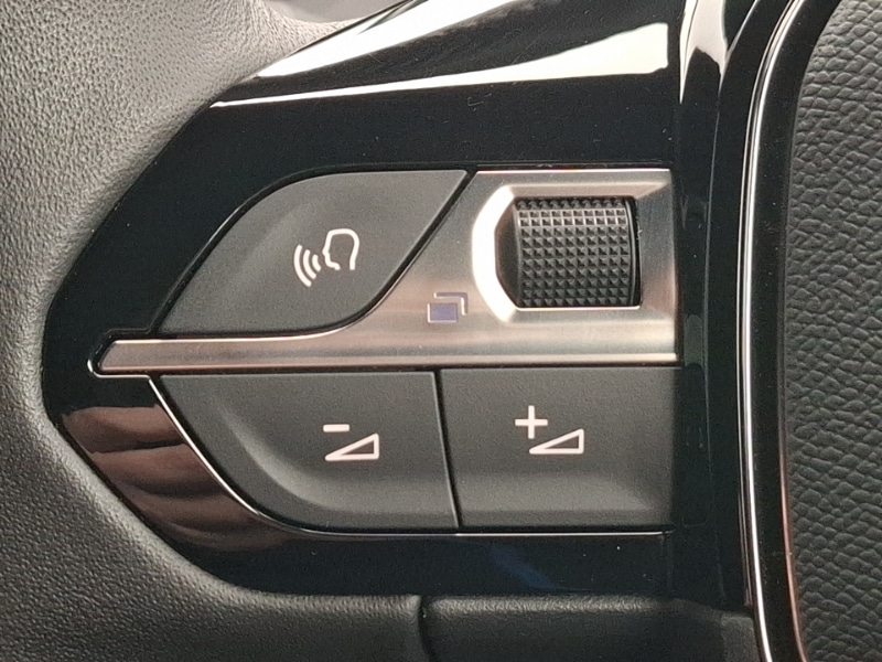 Used Peugeot 2008 2023 for sale - 77876251: Photo 12