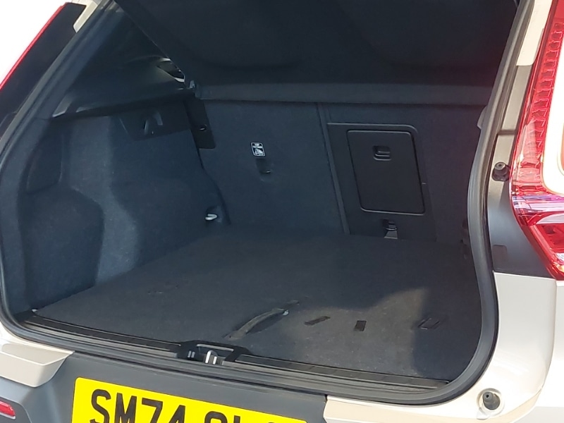 Used Volvo XC40 2024 for sale - 77875627: Photo 8