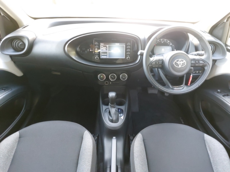 Used Toyota Aygo X 2023 for sale - 76414250: Photo 2