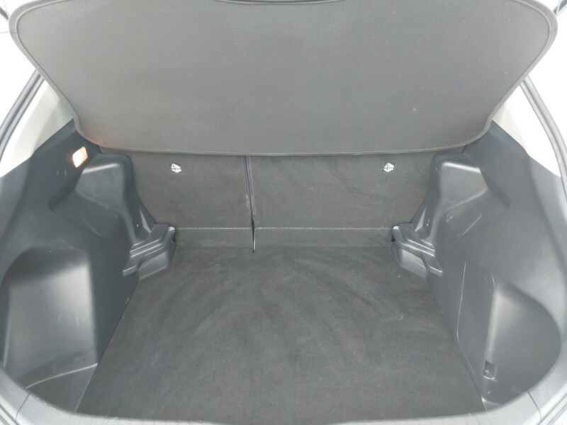 Used Toyota Yaris Cross 2023 for sale - 77949852: Photo 8