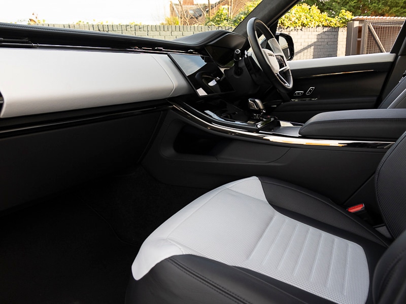 Used Land Rover Range Rover Sport 2024 for sale - 77022173: Photo 5