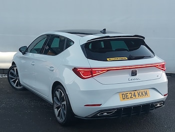 Used SEAT Leon 2024 for sale - 77472308: Photo