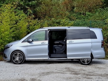 Used Mercedes-Benz V-Class 2025 for sale - 75714385: Photo