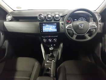 Used Dacia Duster 2023 for sale - 76975319: Photo