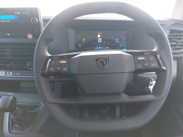Used Peugeot Expert 2024 for sale - 76182870: Photo 2