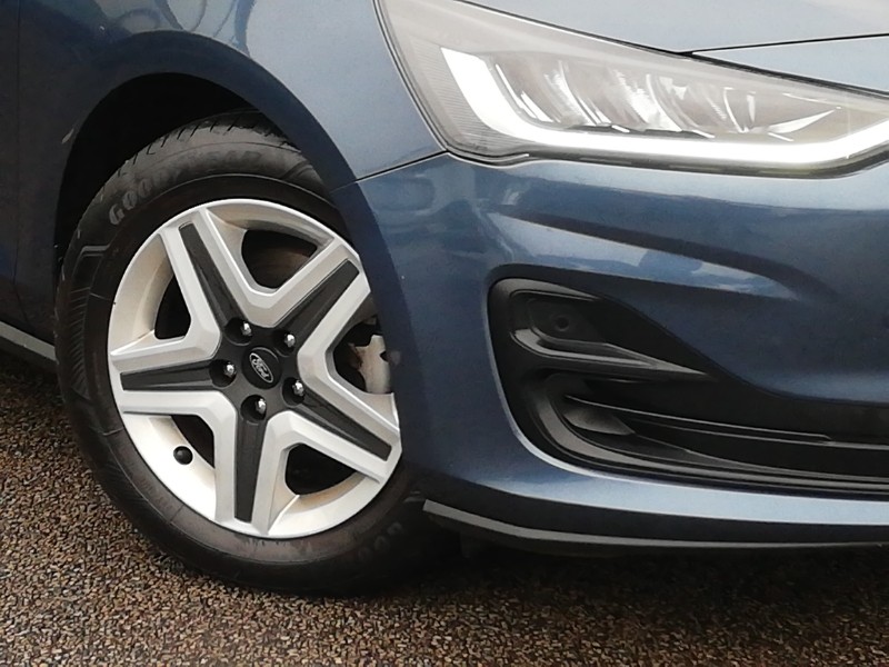 Used Ford Focus 2022 for sale - 76778613: Photo 9