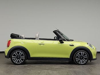 Used MINI Convertible 2023 for sale - 77371613: Photo