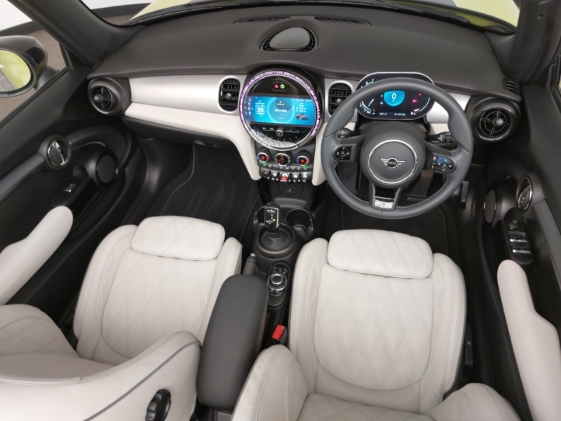 Used MINI Convertible 2023 for sale - 77371613: Photo 4