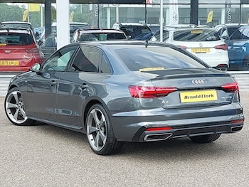 Used Audi A4 2021 for sale - 75345012: Photo