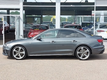 Used Audi A4 2021 for sale - 75345012: Photo