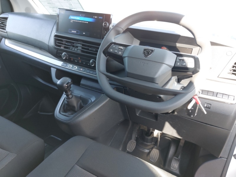 Used Peugeot Expert 2024 for sale - 76358473: Photo 2