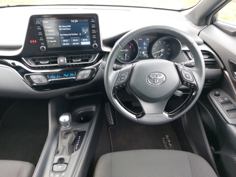 Used Toyota C-HR 2023 for sale - 78032385: Photo 7