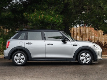 Used MINI Hatch 2023 for sale - 78547830: Photo