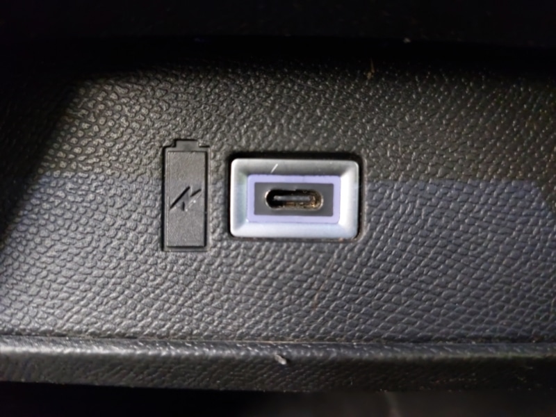 Used Vauxhall Astra 2023 for sale - 76987528: Photo 10