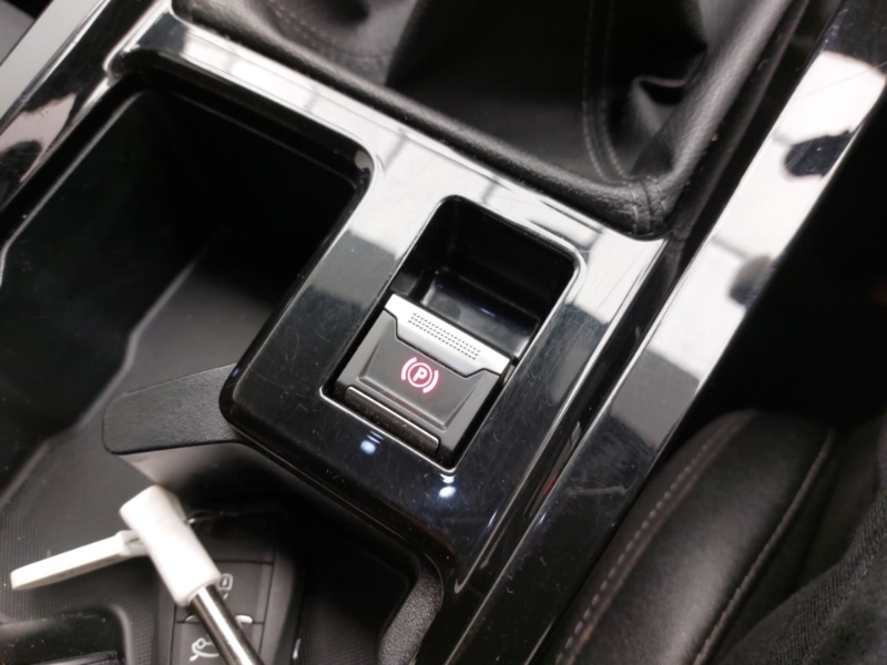 Used Vauxhall Astra 2023 for sale - 76987528: Photo 12