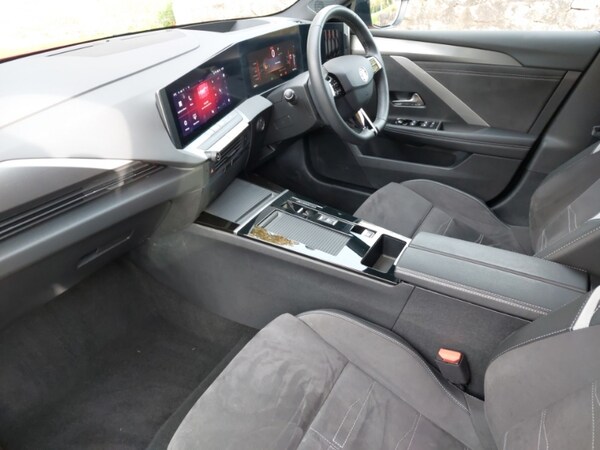 Used Vauxhall Astra 2024 for sale - 76225579: Photo 5