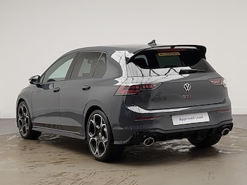 Used Volkswagen Golf 2025 for sale - 79302790: Photo