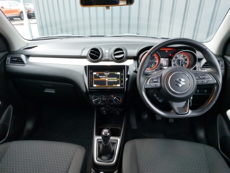 Used Suzuki Swift 2023 for sale - 77522975: Photo 2