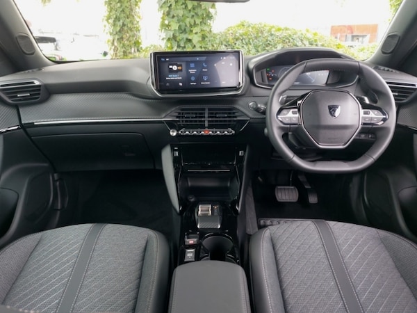 Used Peugeot 2008 2025 for sale - 76288894: Photo 2