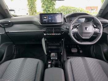 Used Peugeot 2008 2025 for sale - 76288894: Photo 2