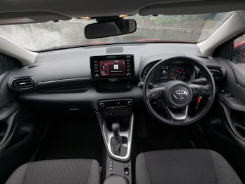 Used Toyota Yaris 2022 for sale - 78454975: Photo