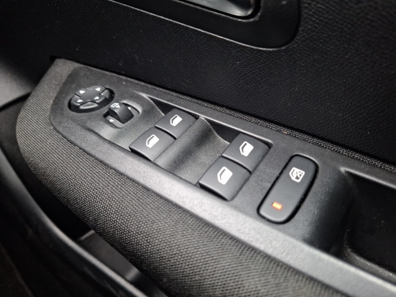 Used Peugeot 208 2023 for sale - 77955332: Photo 12